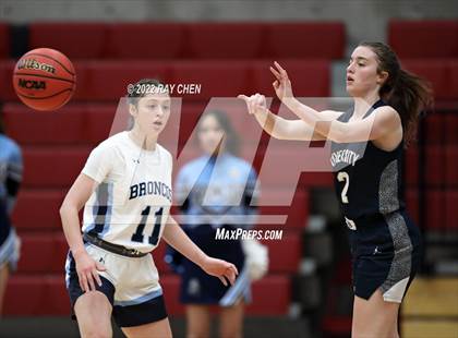 Thumbnail 1 in University vs. Platte Valley (CHSAA 3A Championship) photogallery.