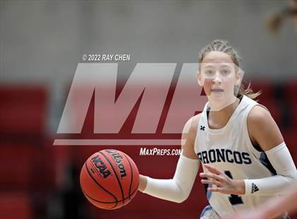 Thumbnail 1 in University vs. Platte Valley (CHSAA 3A Championship) photogallery.