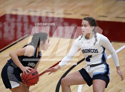 Thumbnail 3 in University vs. Platte Valley (CHSAA 3A Championship) photogallery.