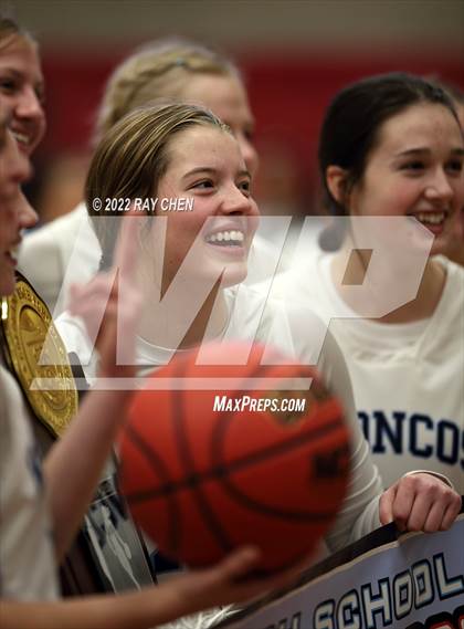 Thumbnail 2 in University vs. Platte Valley (CHSAA 3A Championship) photogallery.