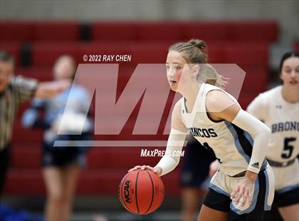 Thumbnail 2 in University vs. Platte Valley (CHSAA 3A Championship) photogallery.