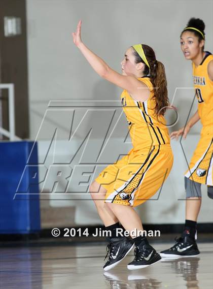 Thumbnail 1 in Manvel vs. Brennan (McDonald's Texas Invitational) photogallery.