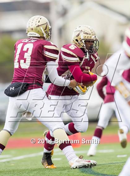 Thumbnail 2 in Cheektowaga vs. Batavia (NYSPHSAA Class B Regional Final) photogallery.