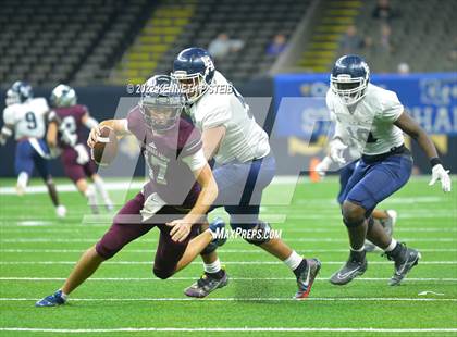 Thumbnail 2 in St. Thomas More vs. Lafayette Christian Academy (LHSAA Div II Select Final) photogallery.