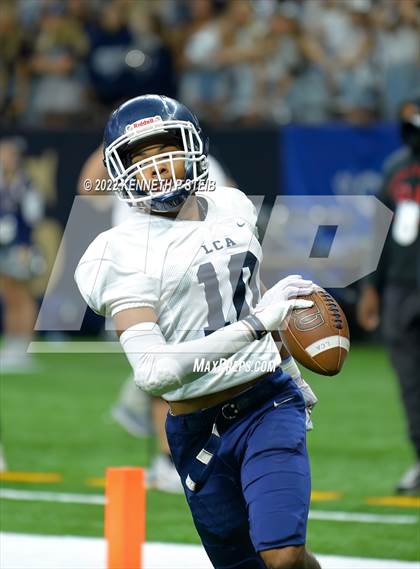 Thumbnail 3 in St. Thomas More vs. Lafayette Christian Academy (LHSAA Div II Select Final) photogallery.