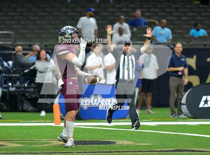 Thumbnail 2 in St. Thomas More vs. Lafayette Christian Academy (LHSAA Div II Select Final) photogallery.