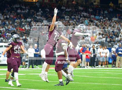 Thumbnail 3 in St. Thomas More vs. Lafayette Christian Academy (LHSAA Div II Select Final) photogallery.