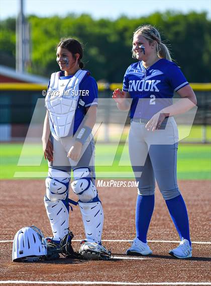 Thumbnail 1 in Snook vs Centerville (UIL 2A Reg IV Bi-District Playoff) photogallery.