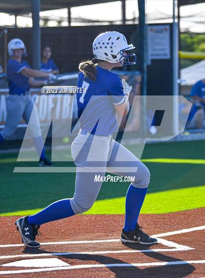 Thumbnail 3 in Snook vs Centerville (UIL 2A Reg IV Bi-District Playoff) photogallery.