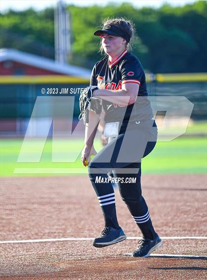 Thumbnail 1 in Snook vs Centerville (UIL 2A Reg IV Bi-District Playoff) photogallery.