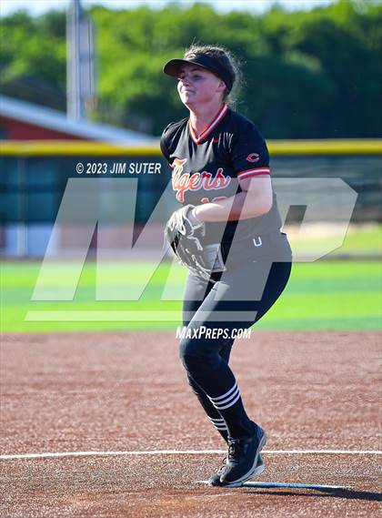 Thumbnail 1 in Snook vs Centerville (UIL 2A Reg IV Bi-District Playoff) photogallery.