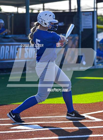 Thumbnail 3 in Snook vs Centerville (UIL 2A Reg IV Bi-District Playoff) photogallery.