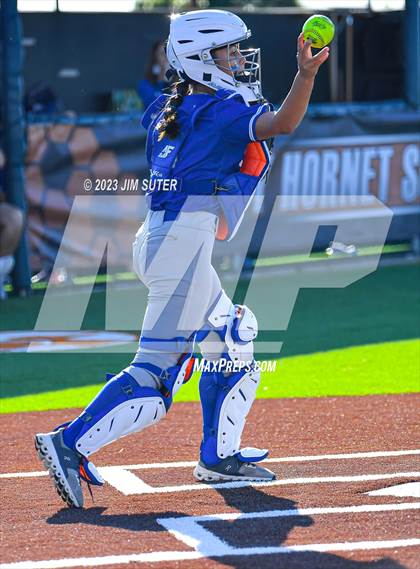 Thumbnail 3 in Snook vs Centerville (UIL 2A Reg IV Bi-District Playoff) photogallery.