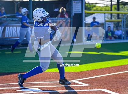 Thumbnail 1 in Snook vs Centerville (UIL 2A Reg IV Bi-District Playoff) photogallery.