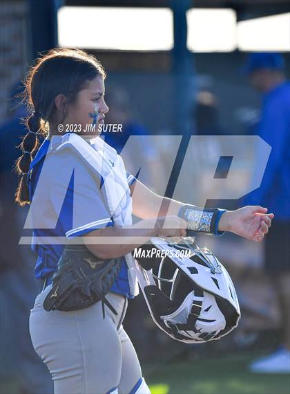 Thumbnail 2 in Snook vs Centerville (UIL 2A Reg IV Bi-District Playoff) photogallery.