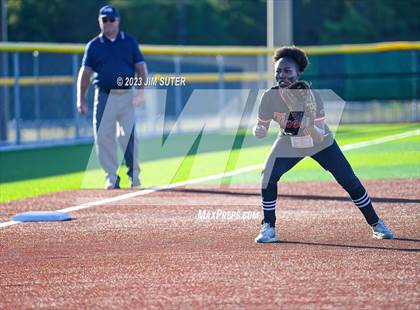 Thumbnail 3 in Snook vs Centerville (UIL 2A Reg IV Bi-District Playoff) photogallery.