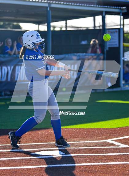Thumbnail 3 in Snook vs Centerville (UIL 2A Reg IV Bi-District Playoff) photogallery.