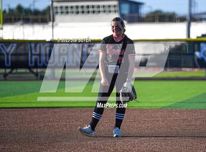 Thumbnail 2 in Snook vs Centerville (UIL 2A Reg IV Bi-District Playoff) photogallery.