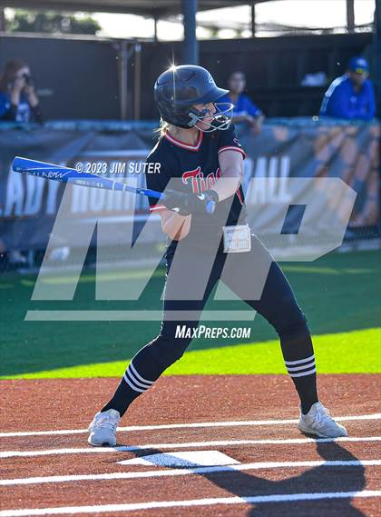 Thumbnail 1 in Snook vs Centerville (UIL 2A Reg IV Bi-District Playoff) photogallery.