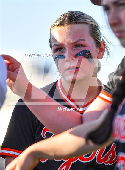 Thumbnail 2 in Snook vs Centerville (UIL 2A Reg IV Bi-District Playoff) photogallery.