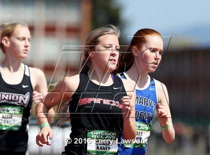 Thumbnail 1 in Oregon Relays Day 2 photogallery.