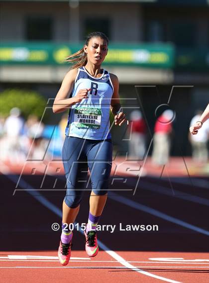 Thumbnail 3 in Oregon Relays Day 2 photogallery.