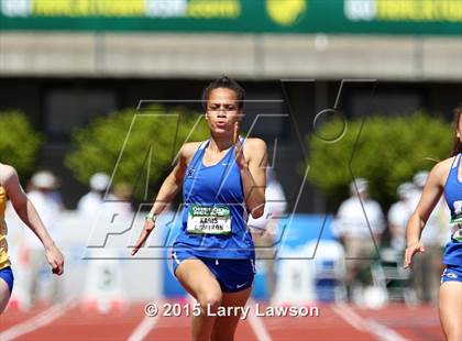 Thumbnail 3 in Oregon Relays Day 2 photogallery.