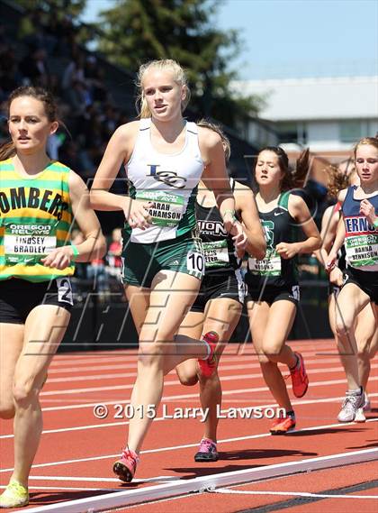 Thumbnail 1 in Oregon Relays Day 2 photogallery.