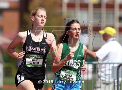 Thumbnail 1 in Oregon Relays Day 2 photogallery.