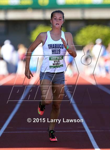 Thumbnail 1 in Oregon Relays Day 2 photogallery.