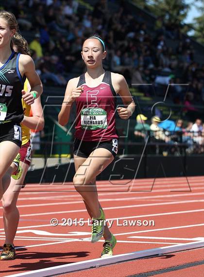 Thumbnail 1 in Oregon Relays Day 2 photogallery.