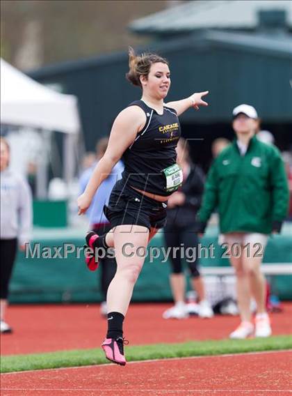 Thumbnail 3 in 2012 Oregon Relays photogallery.