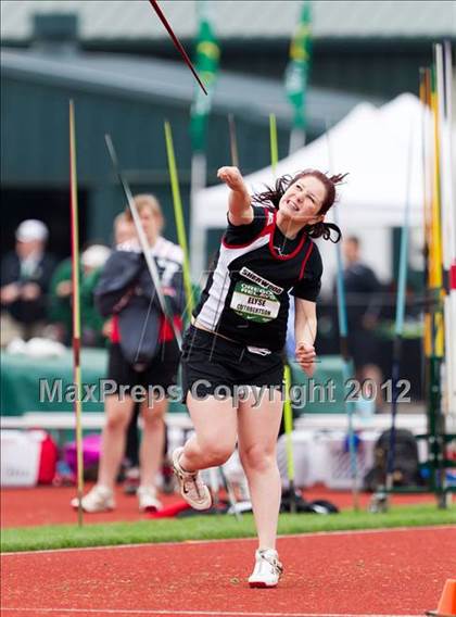 Thumbnail 1 in 2012 Oregon Relays photogallery.