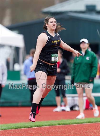 Thumbnail 2 in 2012 Oregon Relays photogallery.