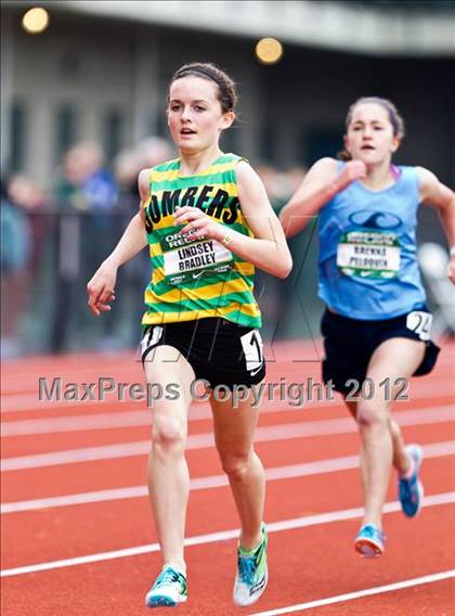 Thumbnail 3 in 2012 Oregon Relays photogallery.