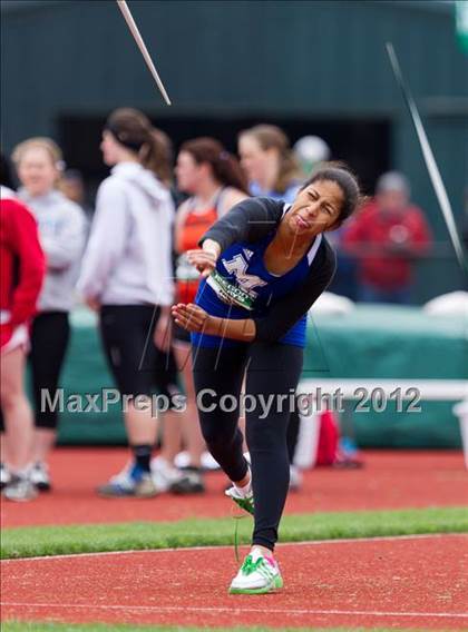 Thumbnail 1 in 2012 Oregon Relays photogallery.