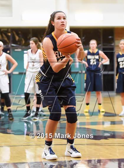 Thumbnail 2 in Oaks Christian vs. Bellevue (Nike Tournament of Champions) photogallery.