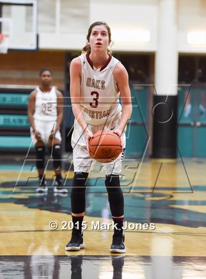 Thumbnail 2 in Oaks Christian vs. Bellevue (Nike Tournament of Champions) photogallery.