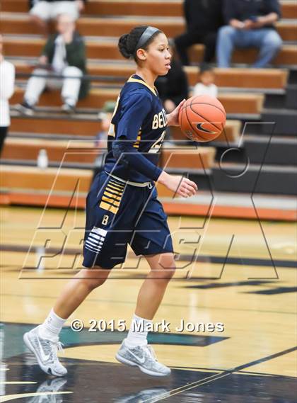 Thumbnail 1 in Oaks Christian vs. Bellevue (Nike Tournament of Champions) photogallery.