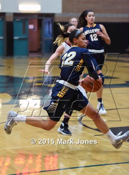 Thumbnail 2 in Oaks Christian vs. Bellevue (Nike Tournament of Champions) photogallery.
