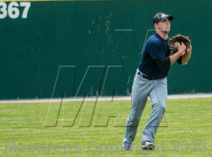 Thumbnail 2 in Massachusetts vs Connecticut All-Stars (Seniors) photogallery.