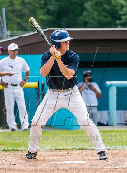 Thumbnail 2 in Massachusetts vs Connecticut All-Stars (Seniors) photogallery.