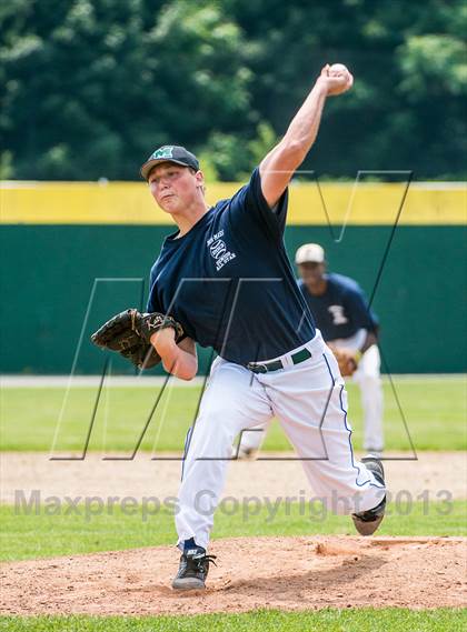 Thumbnail 3 in Massachusetts vs Connecticut All-Stars (Seniors) photogallery.