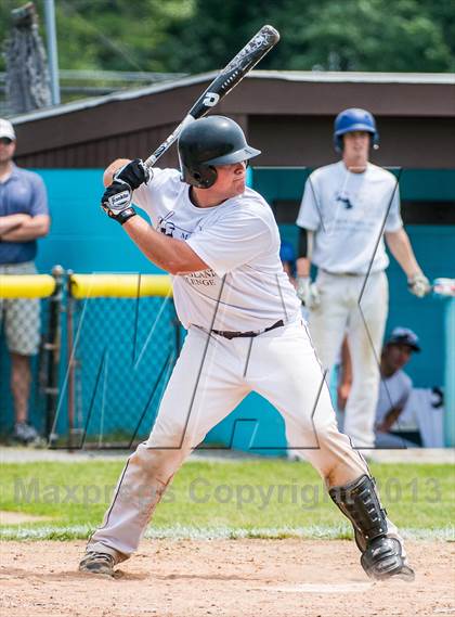 Thumbnail 1 in Massachusetts vs Connecticut All-Stars (Seniors) photogallery.
