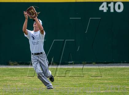 Thumbnail 2 in Massachusetts vs Connecticut All-Stars (Seniors) photogallery.