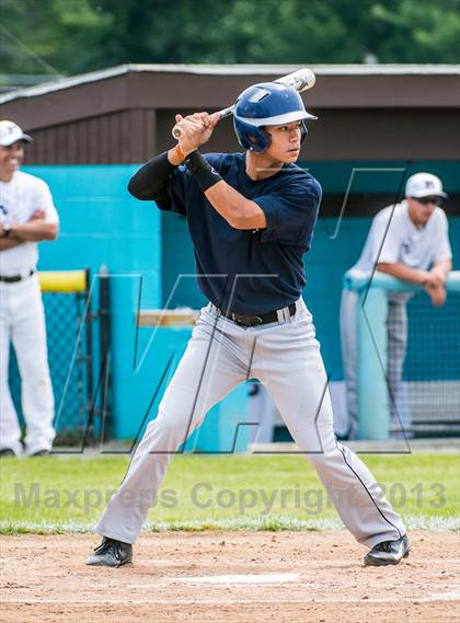Thumbnail 2 in Massachusetts vs Connecticut All-Stars (Seniors) photogallery.
