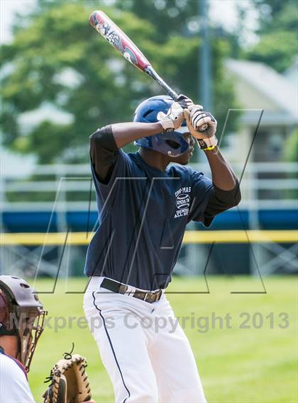 Thumbnail 2 in Massachusetts vs Connecticut All-Stars (Seniors) photogallery.