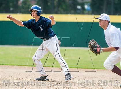 Thumbnail 3 in Massachusetts vs Connecticut All-Stars (Seniors) photogallery.