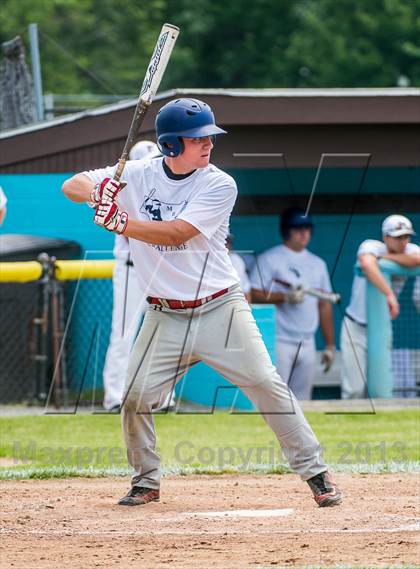 Thumbnail 3 in Massachusetts vs Connecticut All-Stars (Seniors) photogallery.