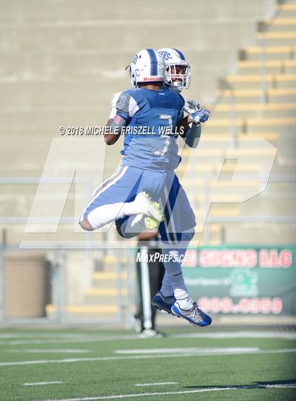 Thumbnail 3 in San Diego vs. Kearny (CIF SDS D4 Final) photogallery.